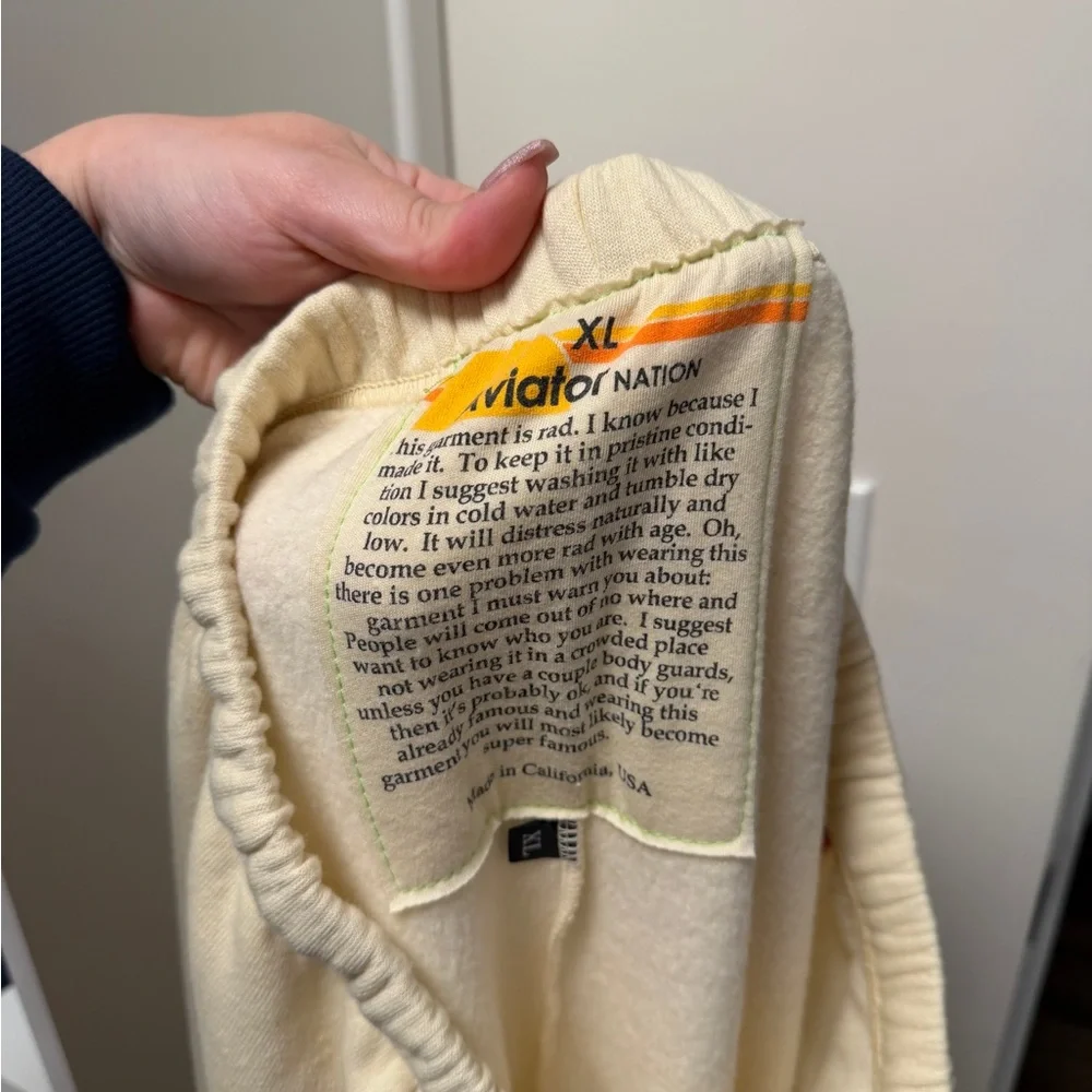 Aviator Nation Cream Sweatpants size XL Brand New - Picture 2 of 3